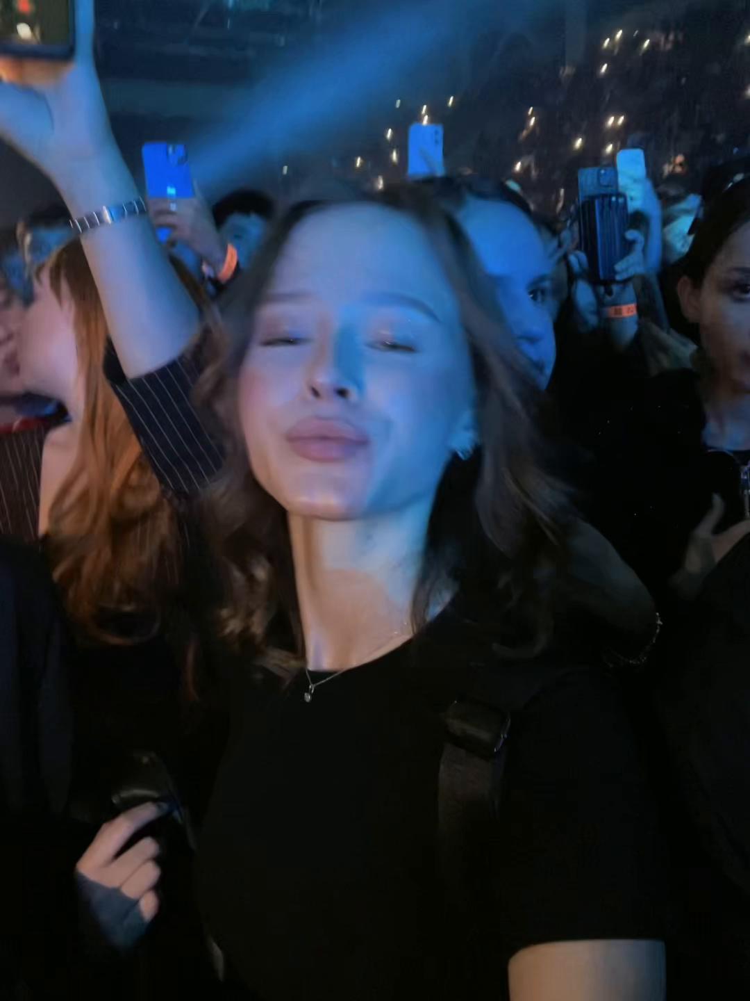 @E