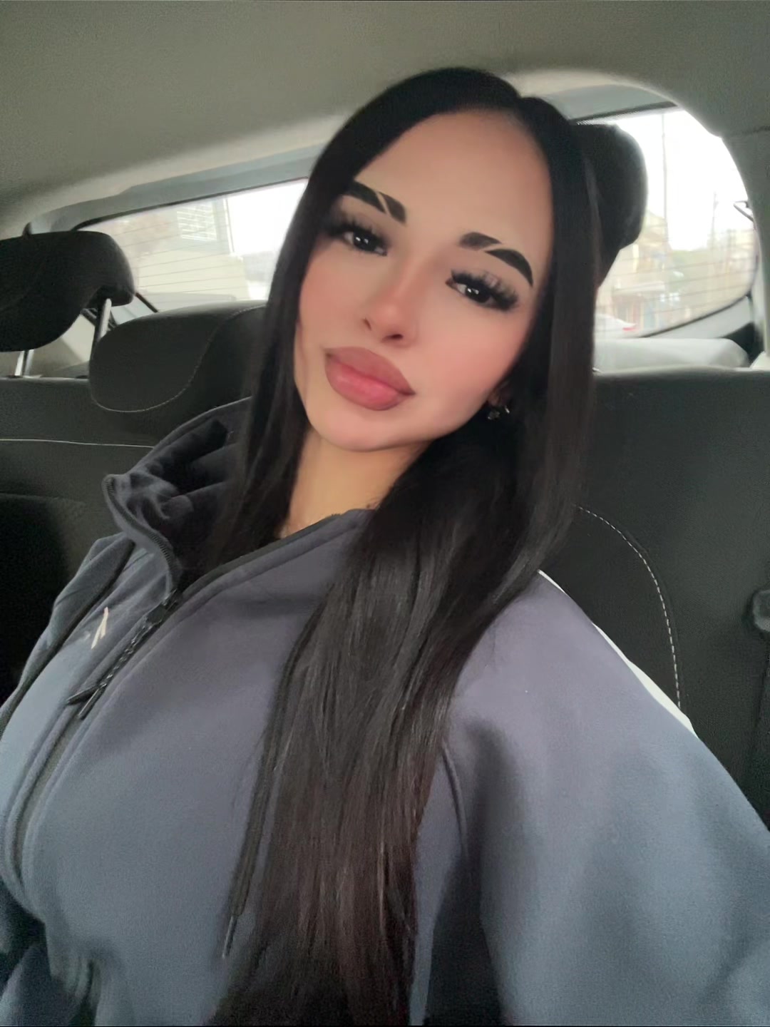 @𝐺𝑖𝑢