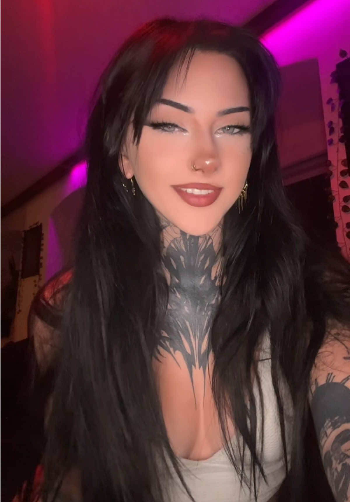 @♱ 𝓚𝓲𝓻𝓪 ♱