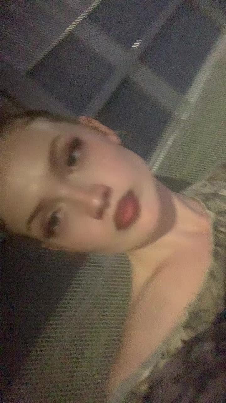 @💋