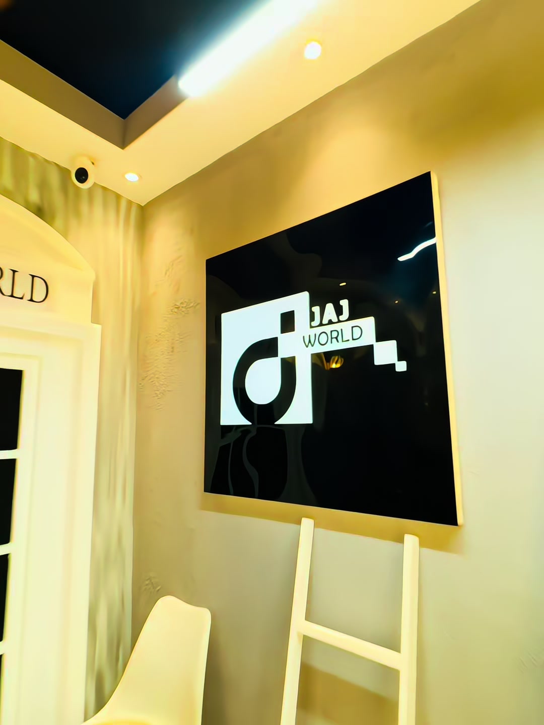 @JAJ WORLD
