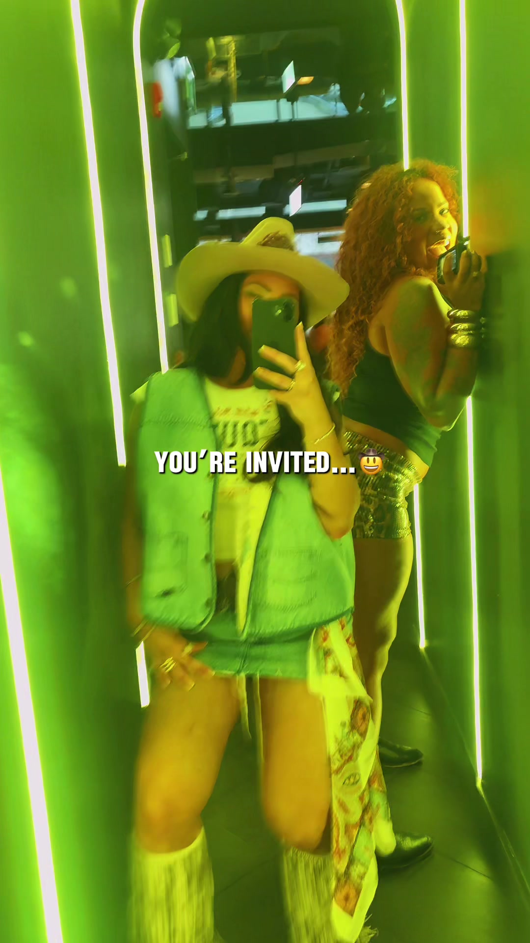 @Meelayna | YYC Event/Lifestyle