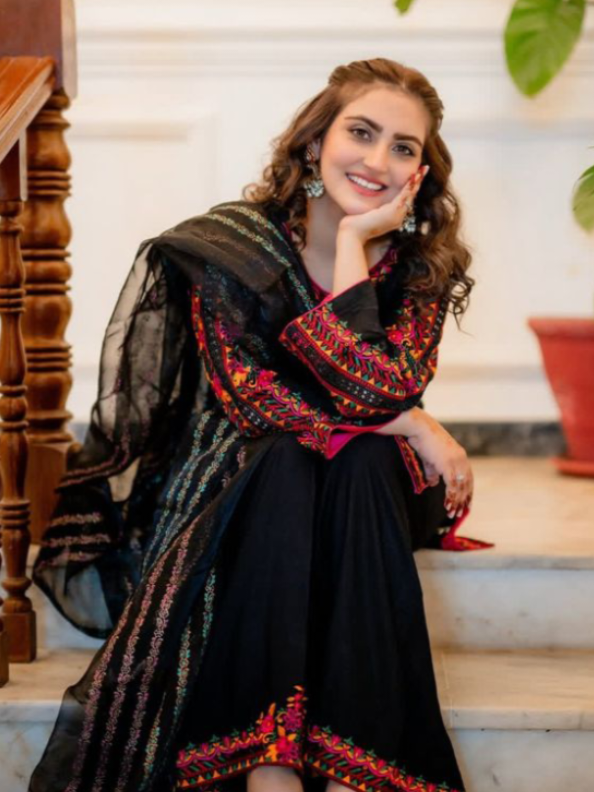 @Pakistani Actresses