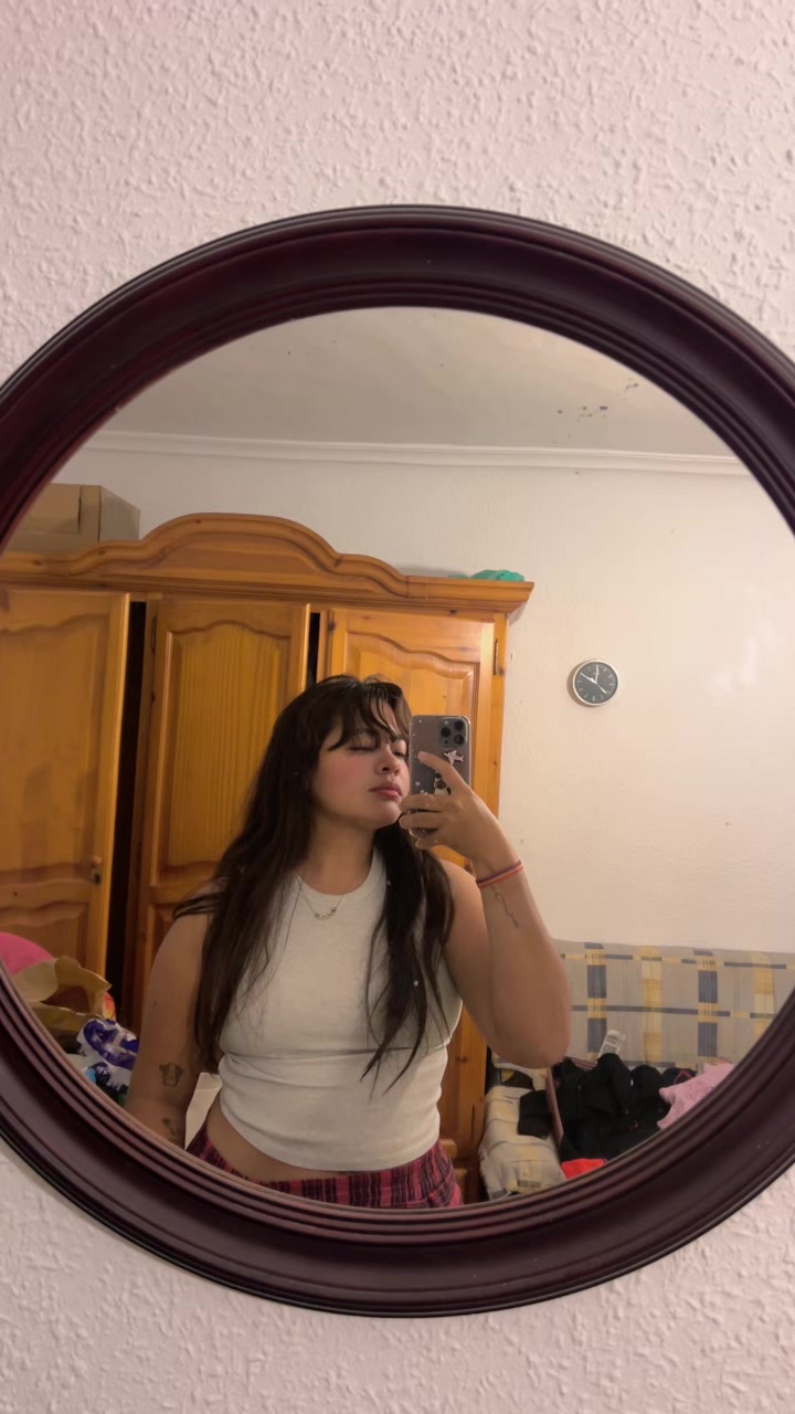 @Kari 🖤🕸️