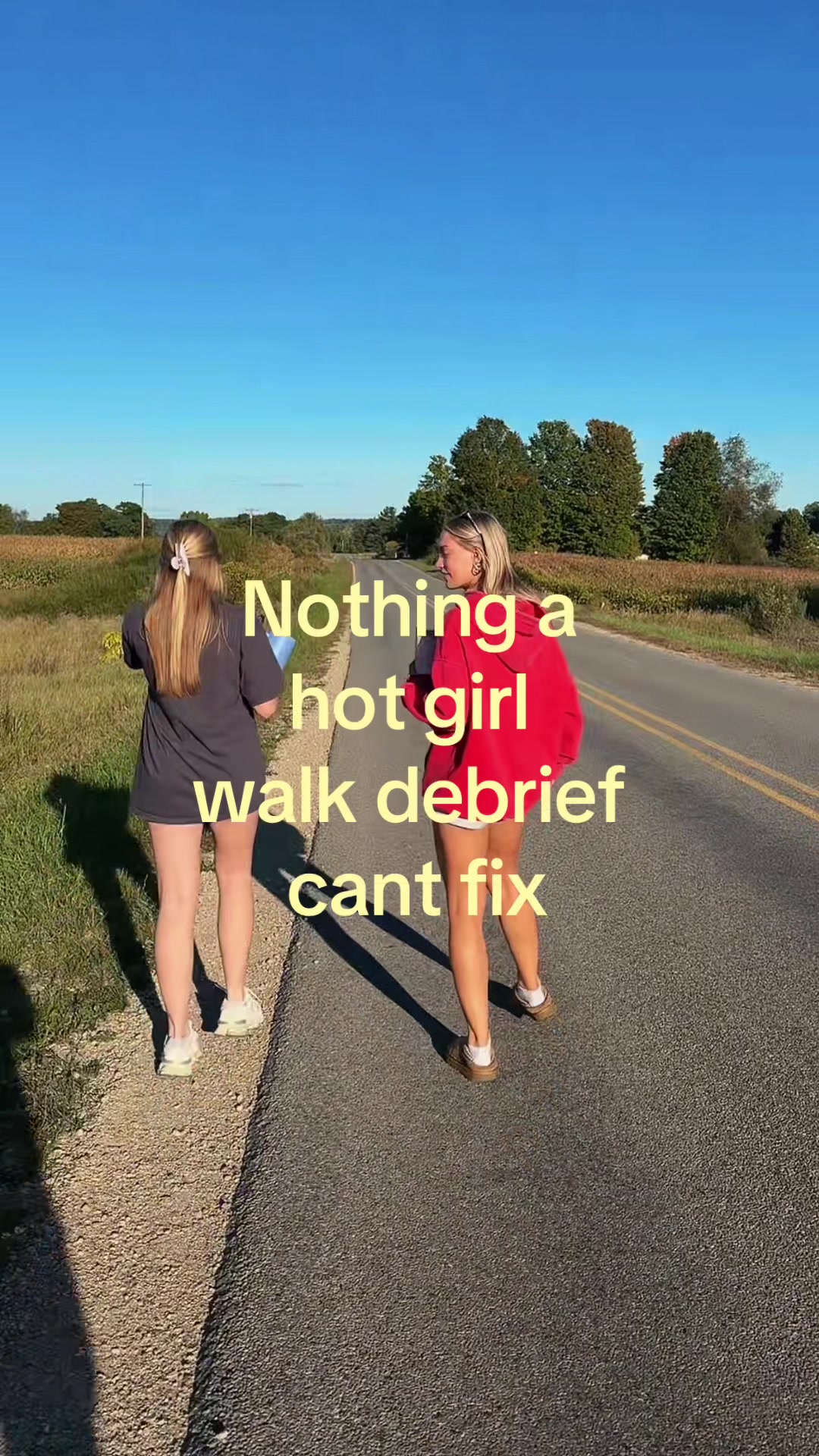 @caitlynnavery