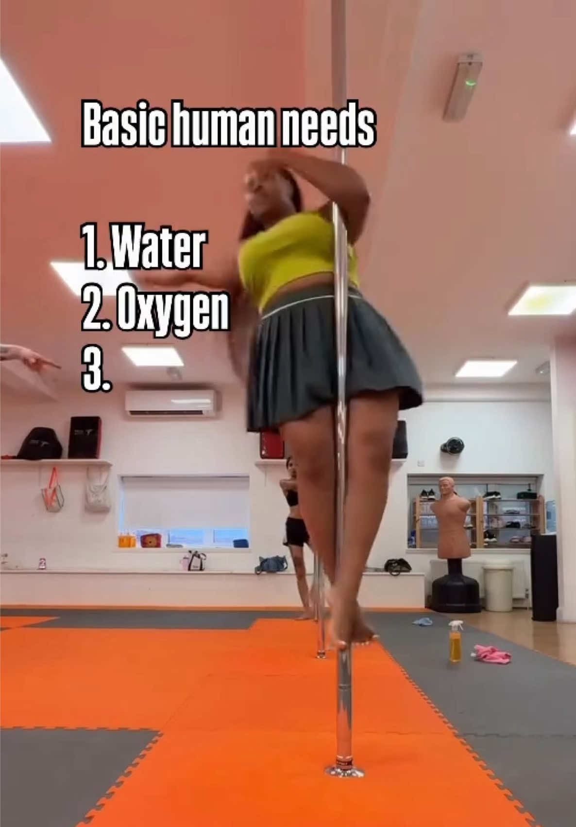 @TheEalingPoleStudio