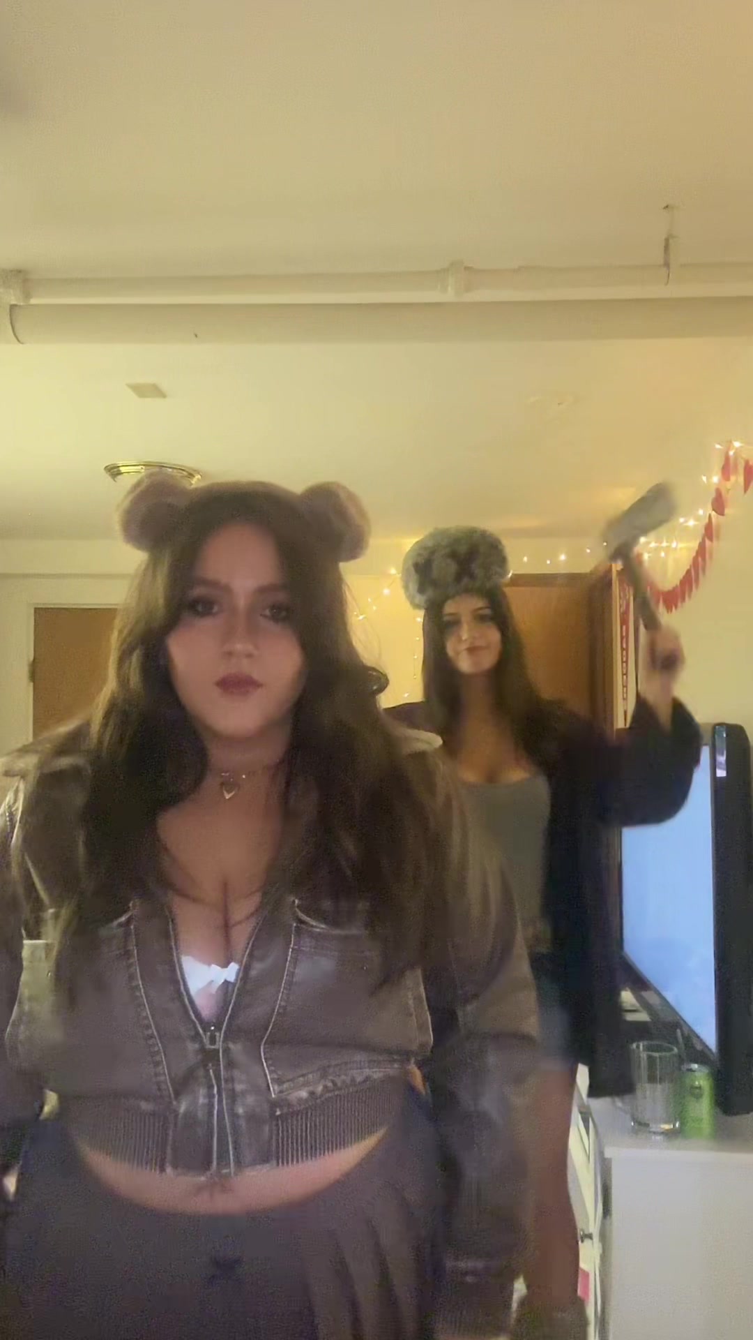 @elena