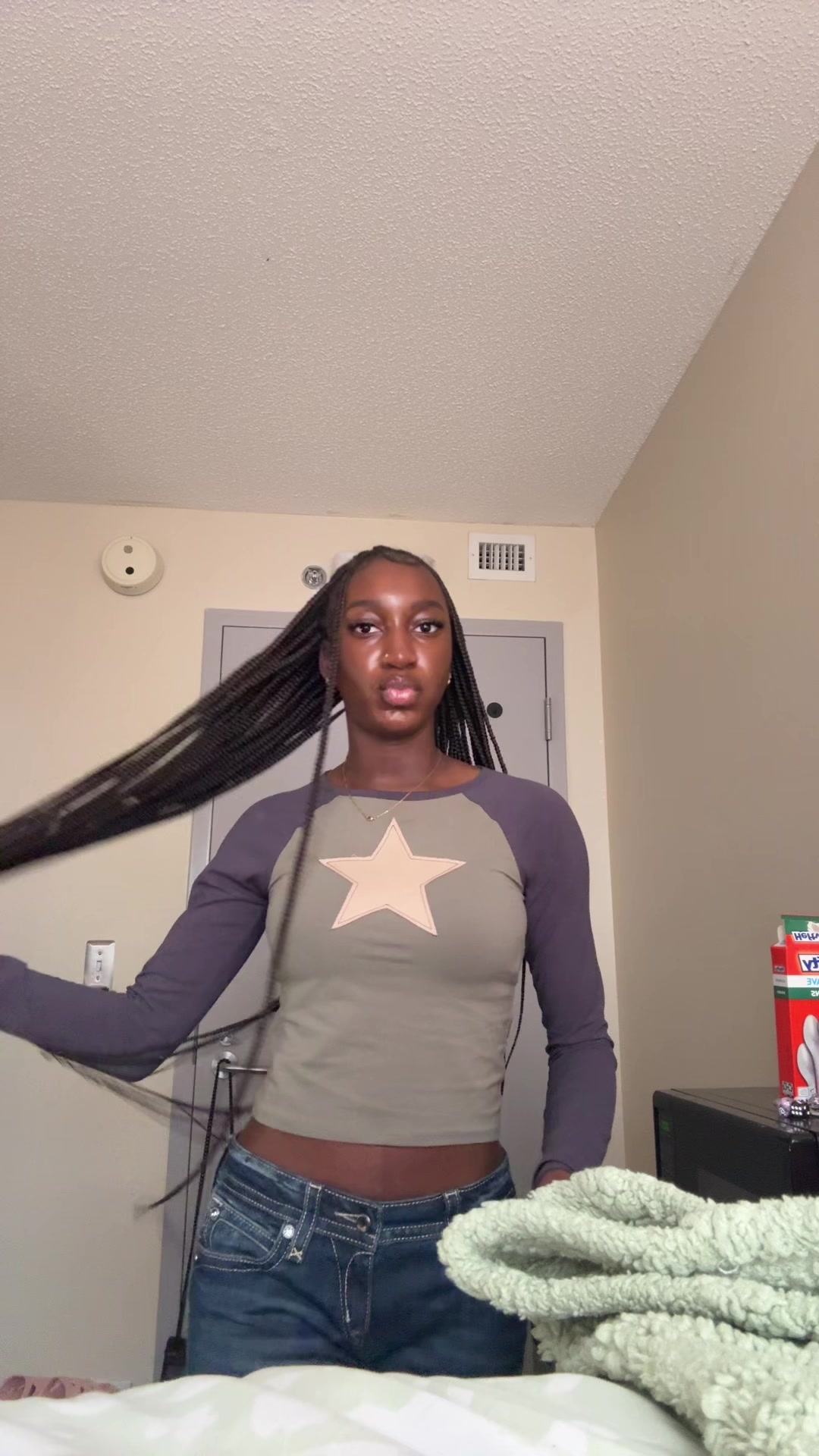 @nicole