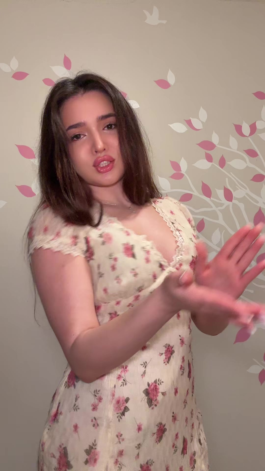 @alishashakirova