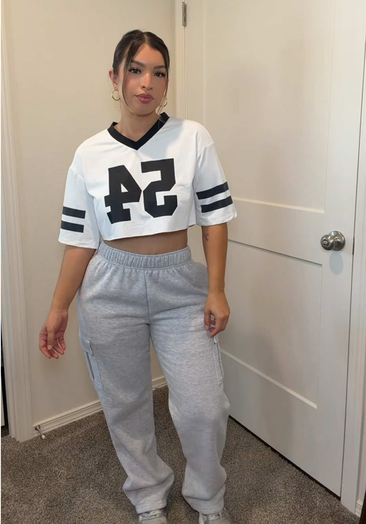 @Ella