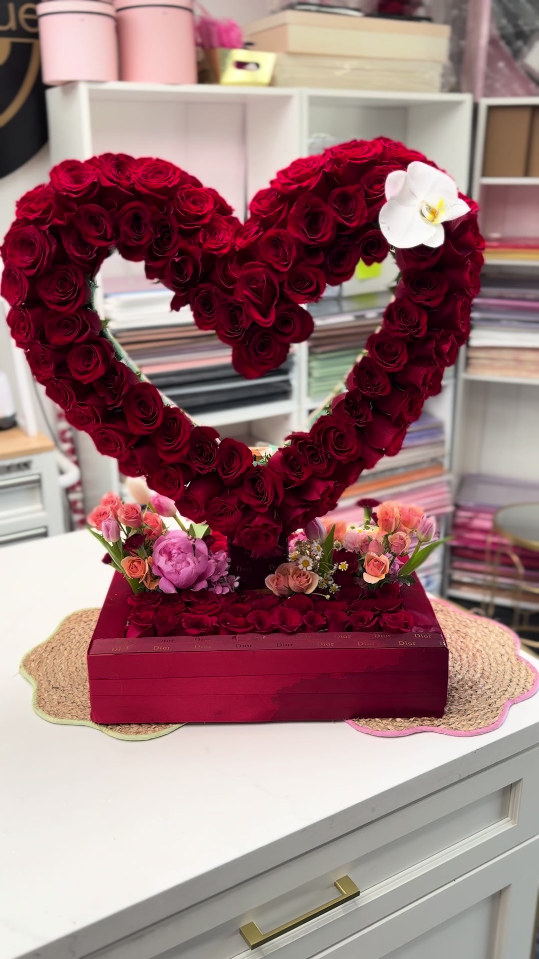 @Lalasbouquets