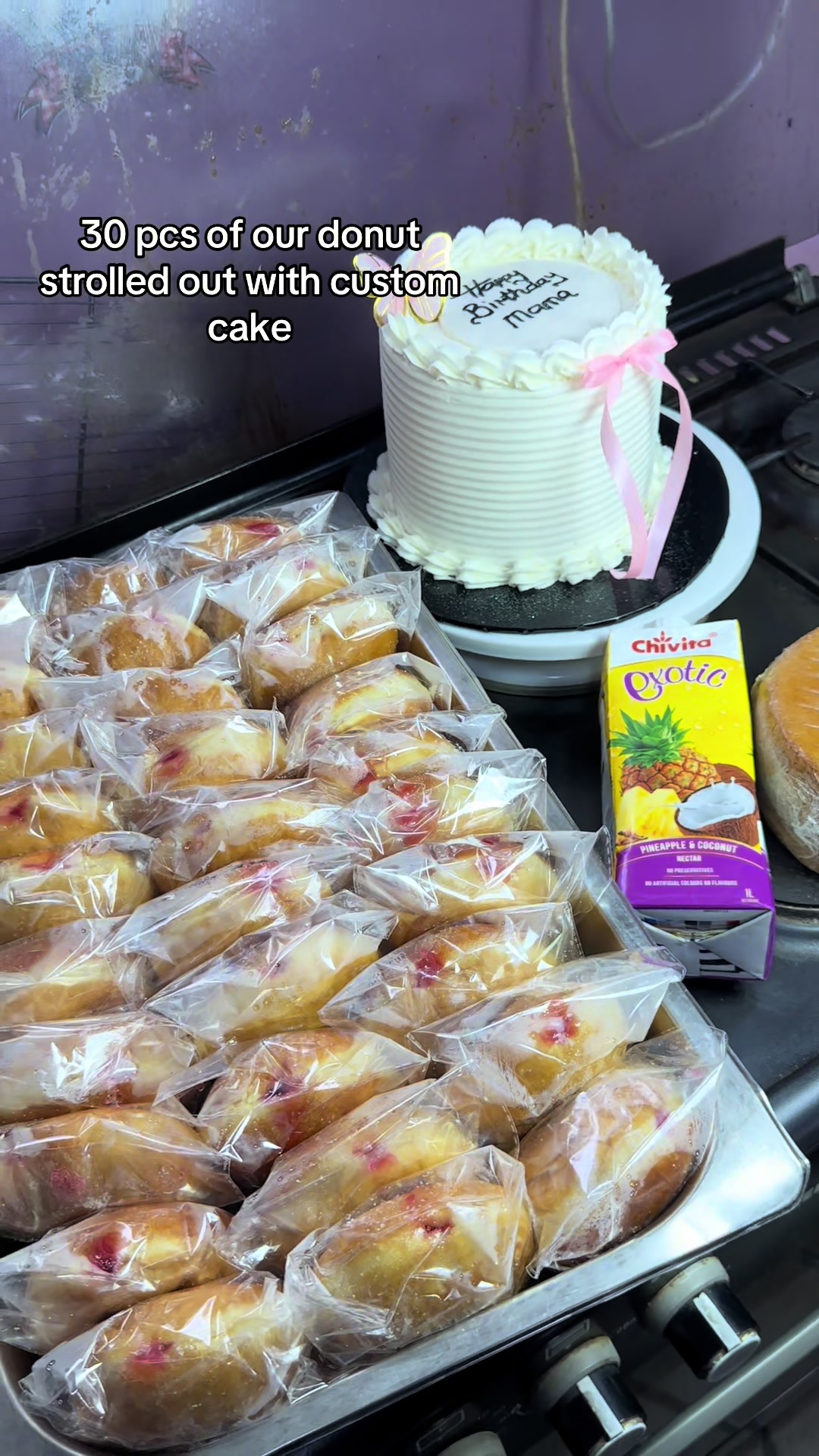 @Tohruks cakes of Ibadan