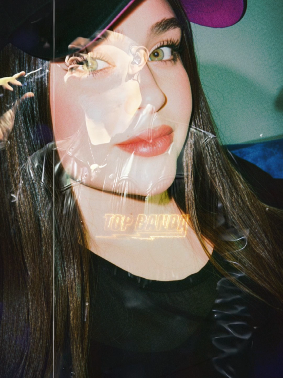 @𝐂𝐫𝐢𝐬𝐭𝐚𝐥 𝐕𝐚𝐧𝐞𝐬𝐬𝐚