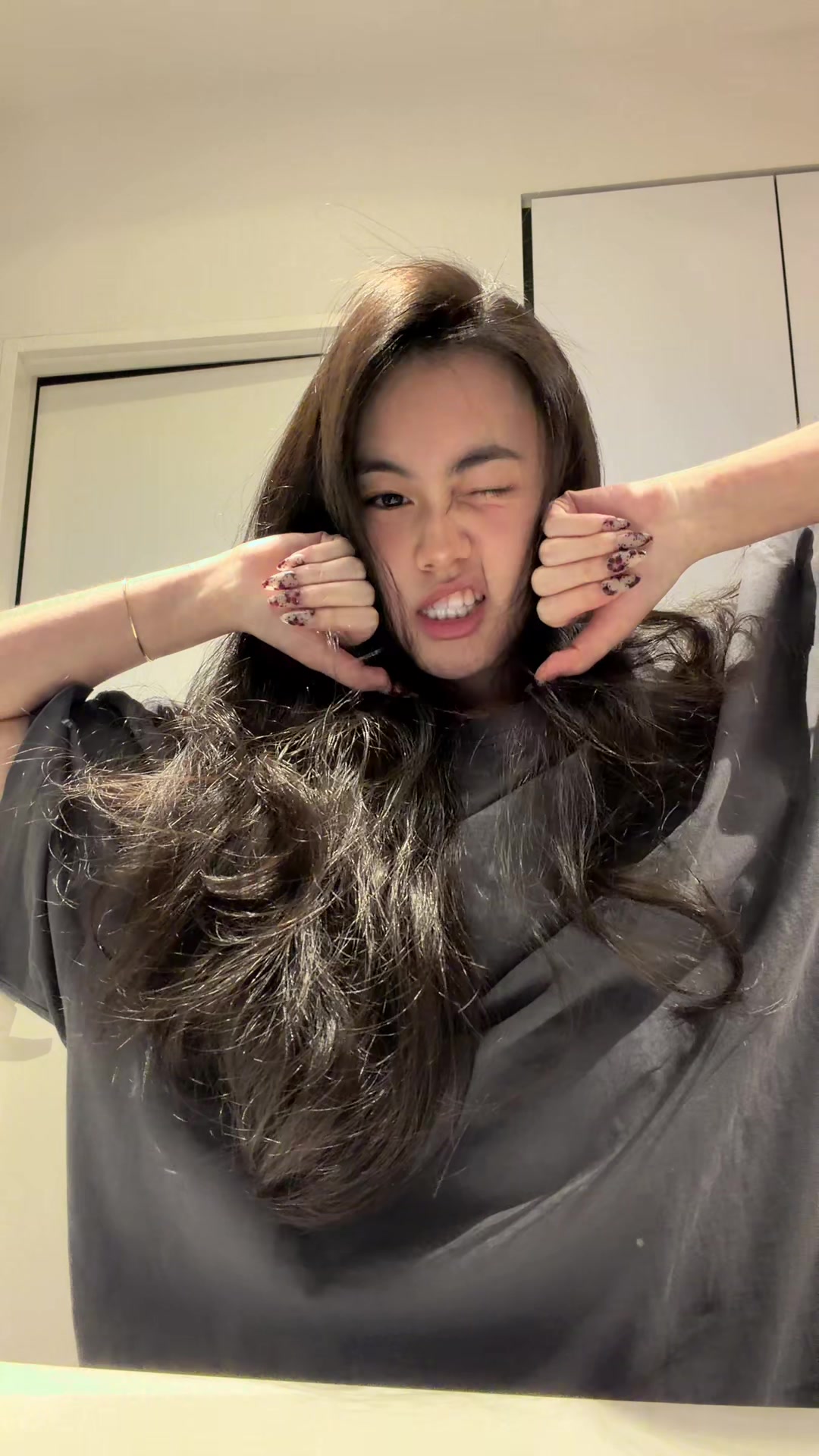 @mei โง.*โท