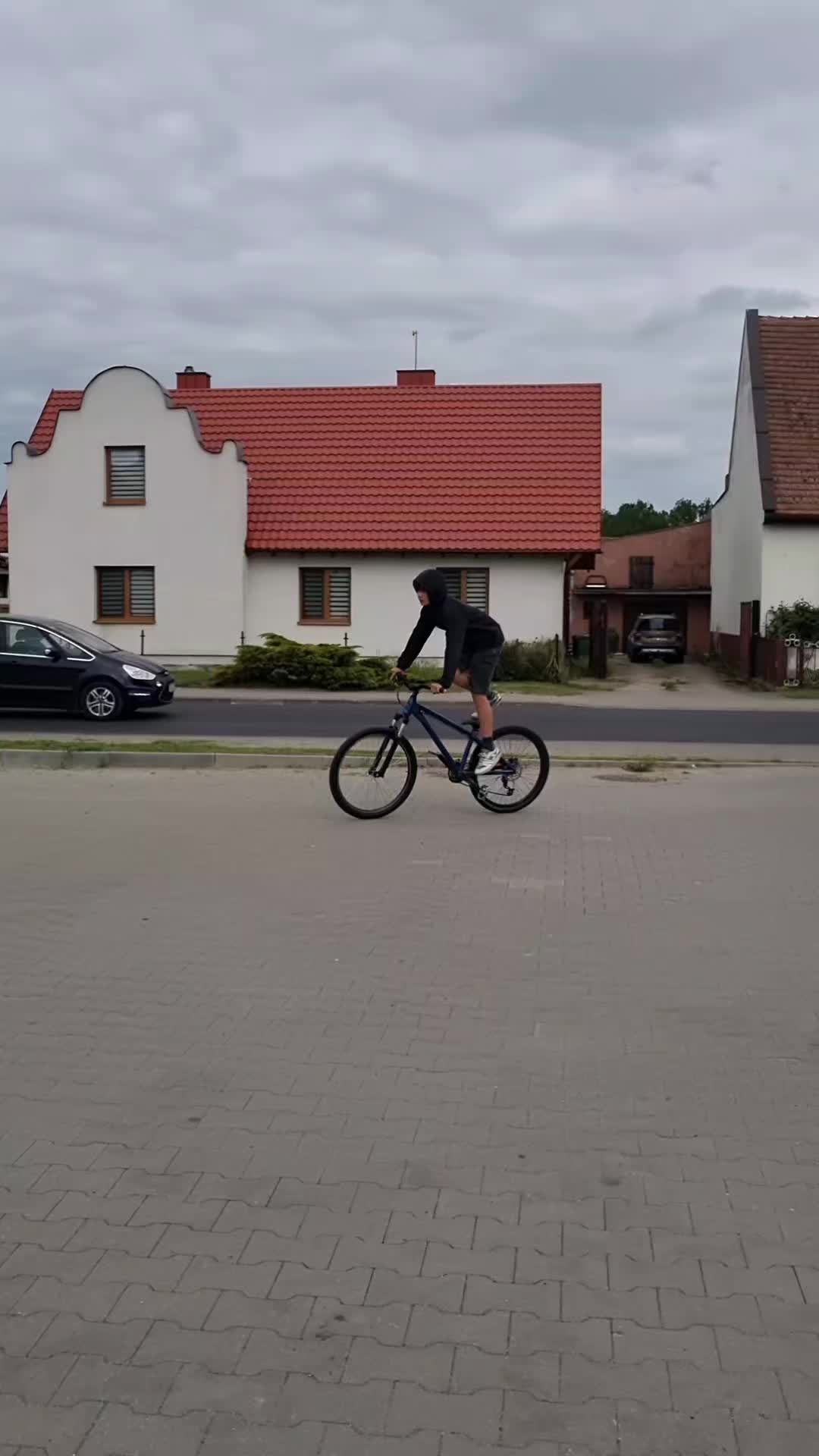 @wojtekstanter