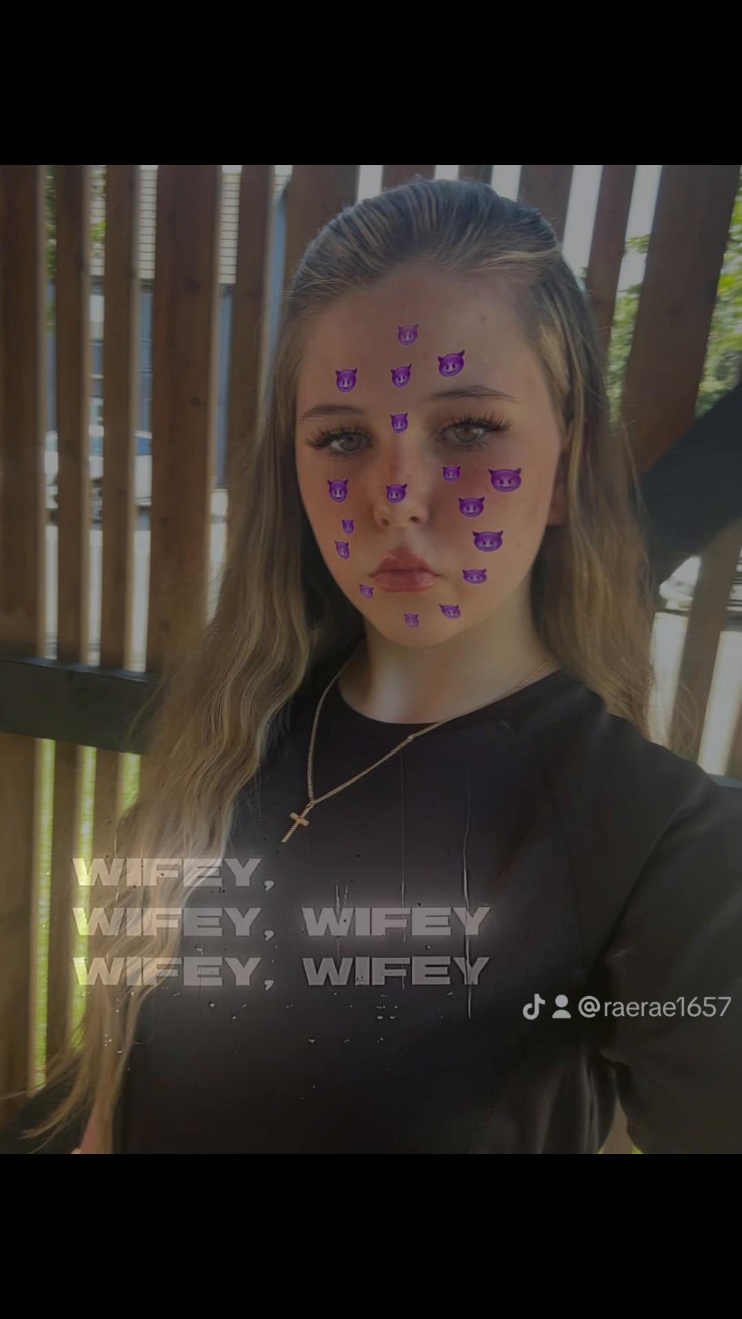 @raerae