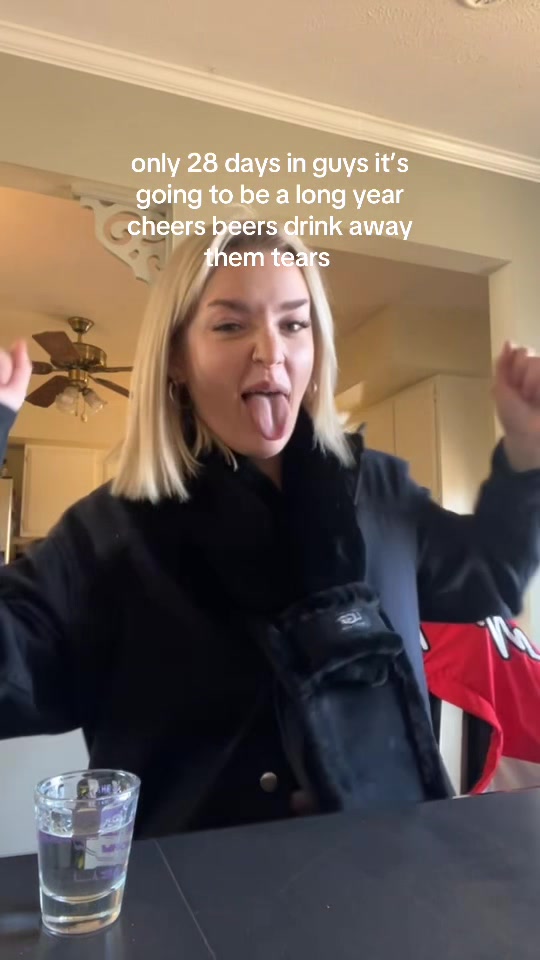 @J O S E Y