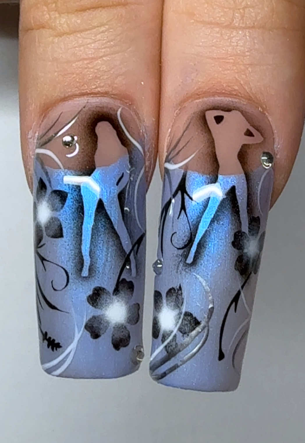 @Geranium Duet Nails
