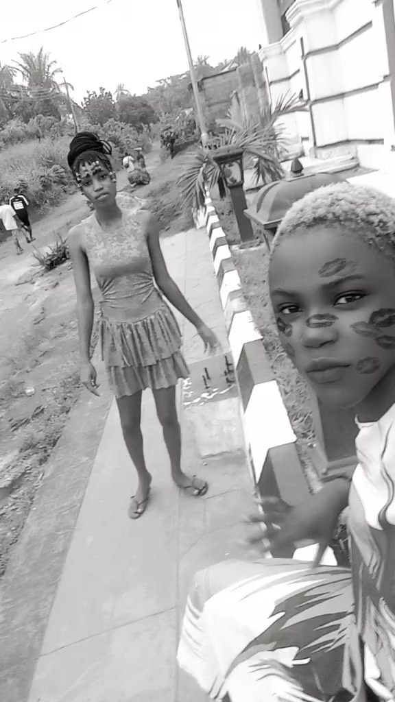 @Queenzy love