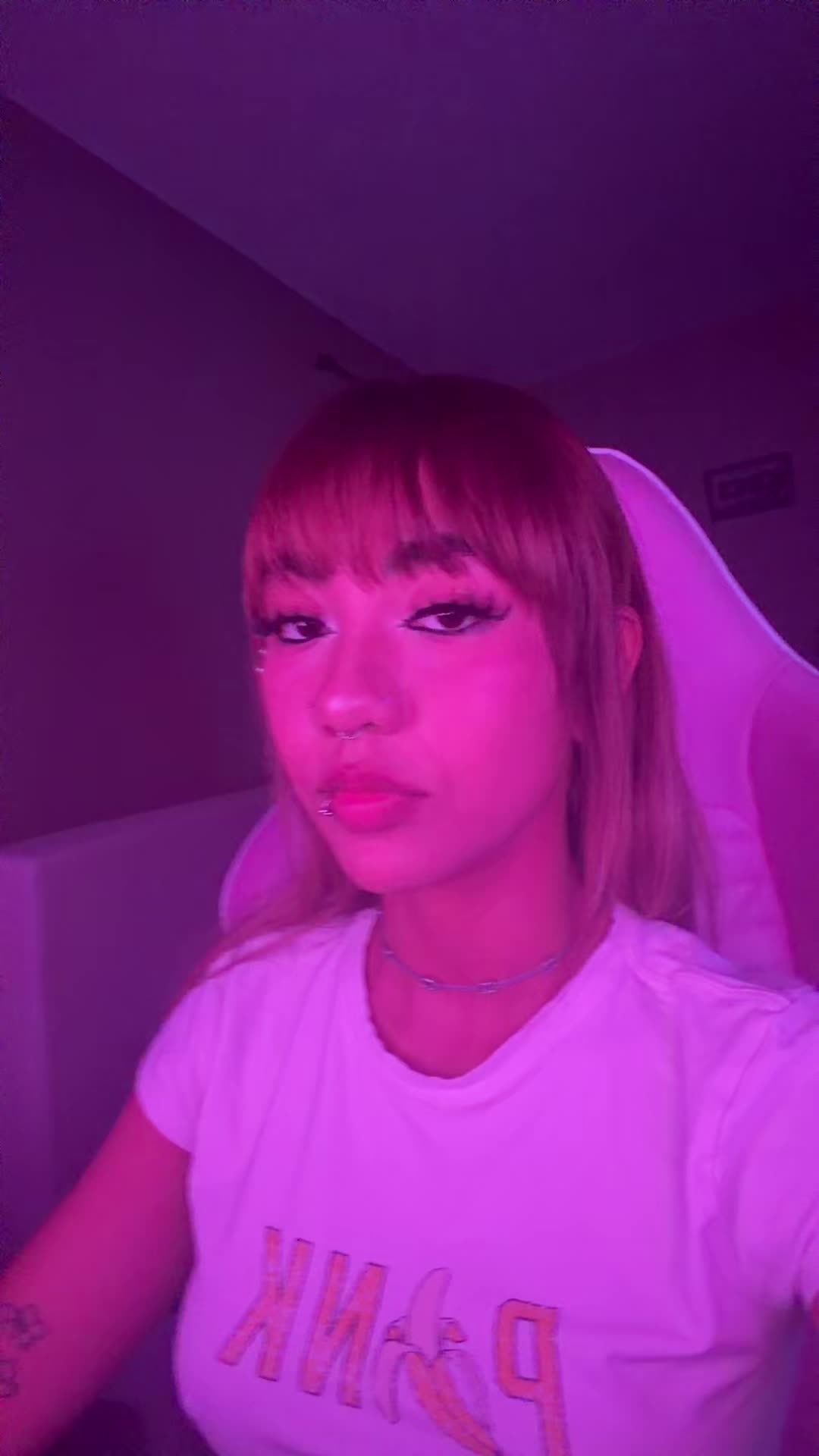 @Angietowers