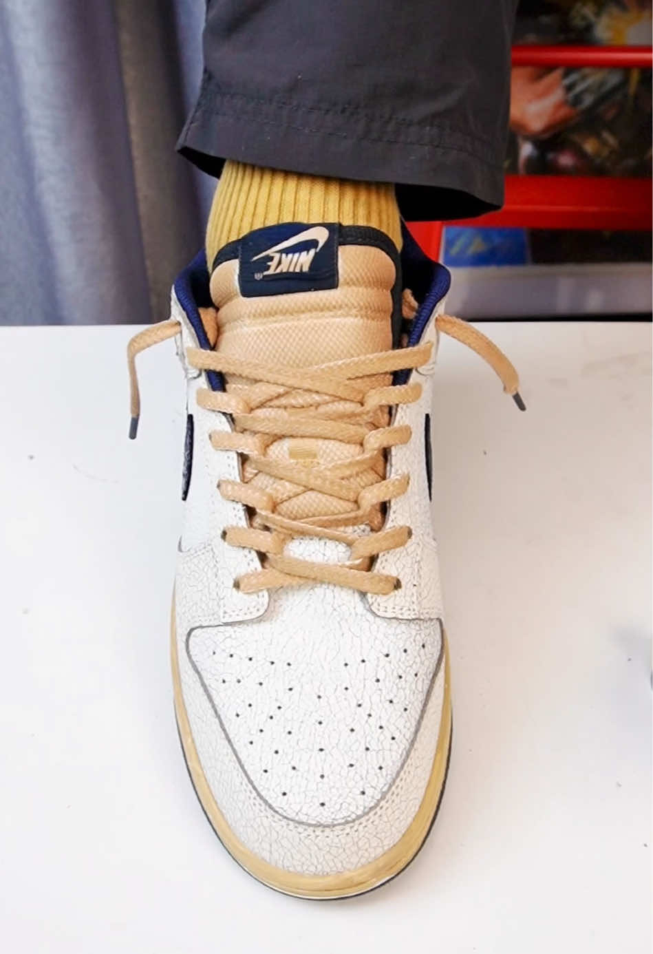 @Lacedsneaker