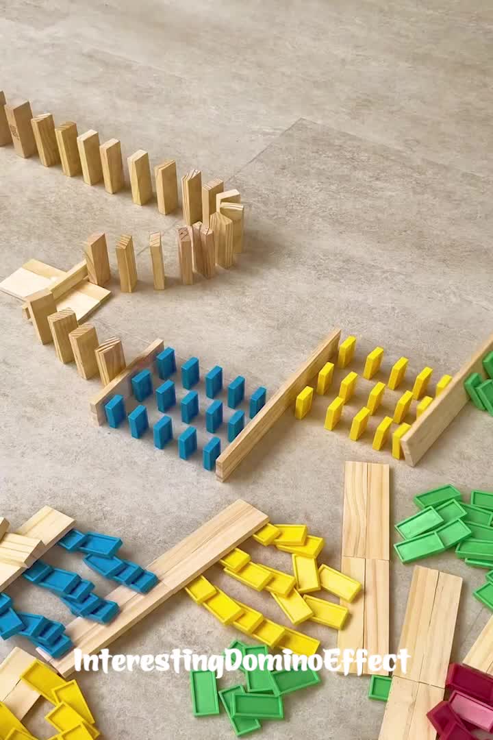 @InterestingDominoEffect