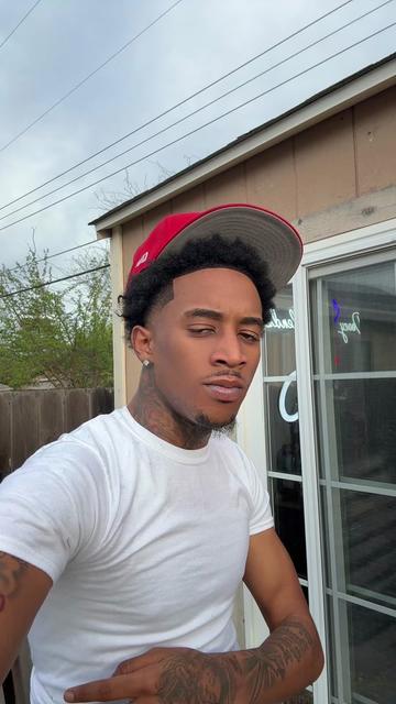 @Shechosesteezy