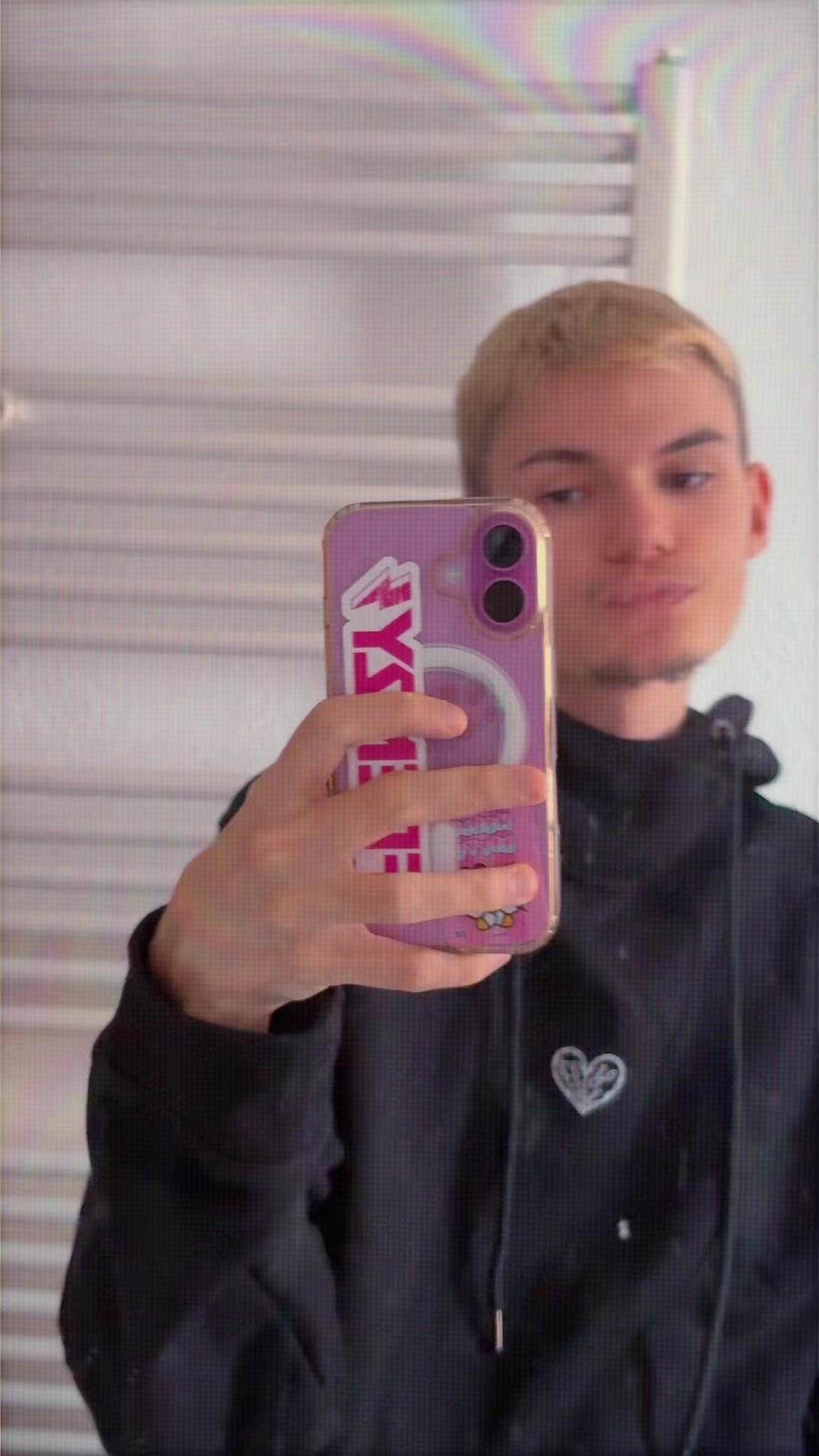 @KevinBadmomzjayAylivaFan🩵