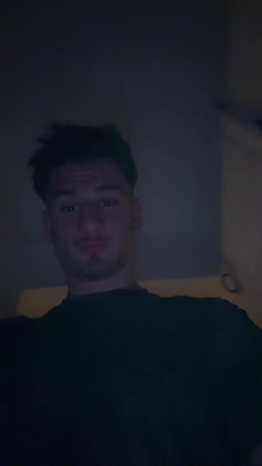 @Axel_bgrd