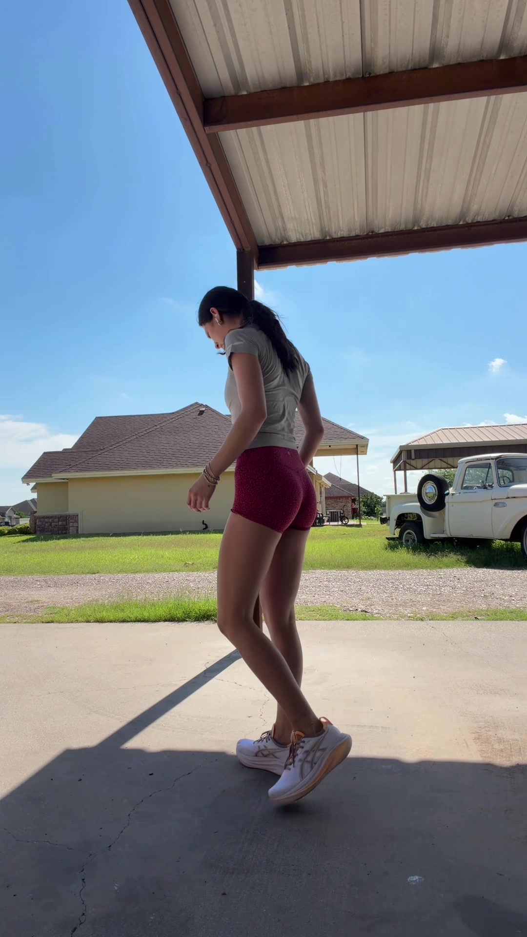 @daniella