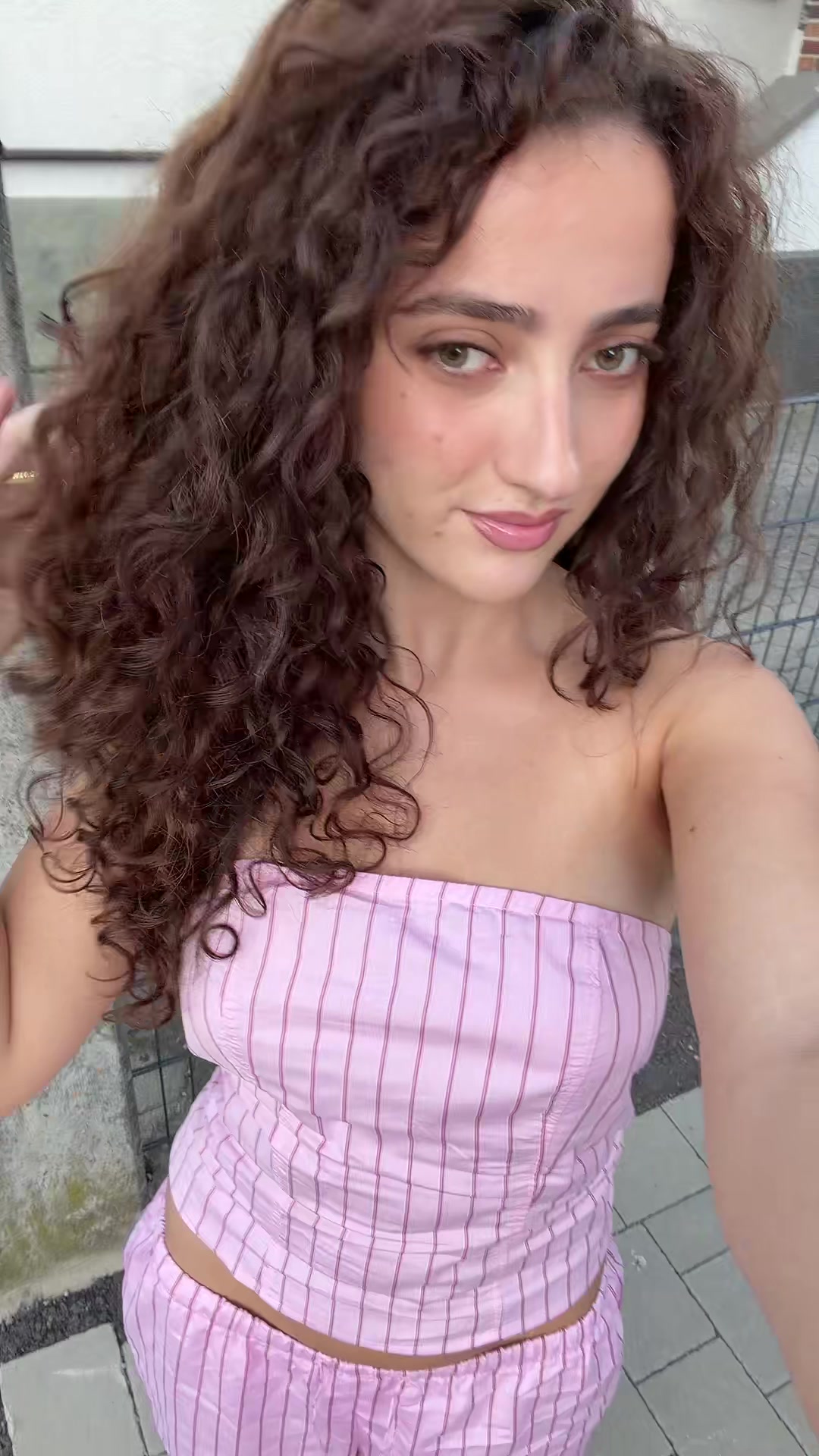 @aulona
