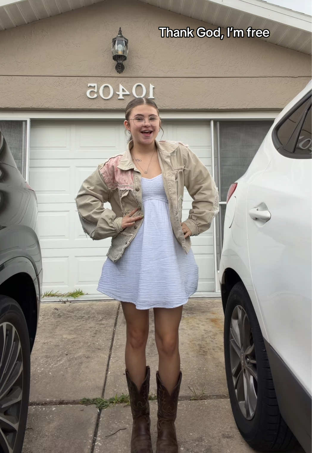 @Itsraynaitspouring