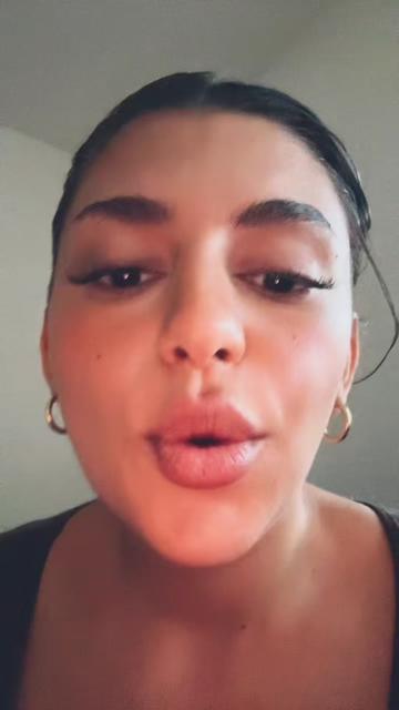 @MiraBks
