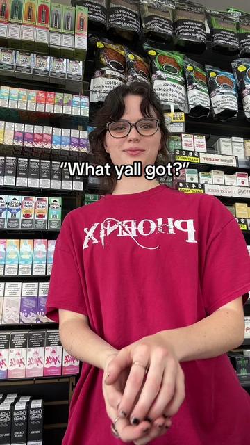 @Emily☮️