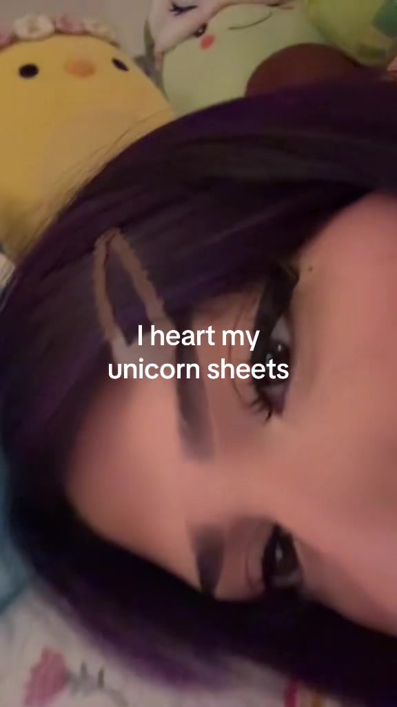@:3