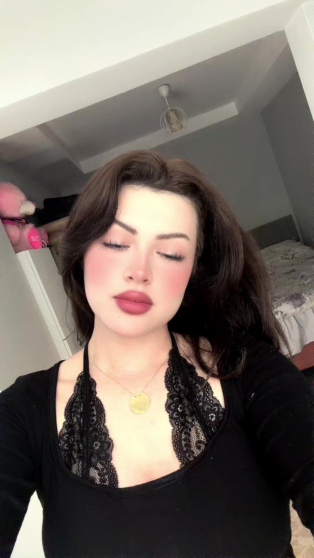 @Esindrella👑
