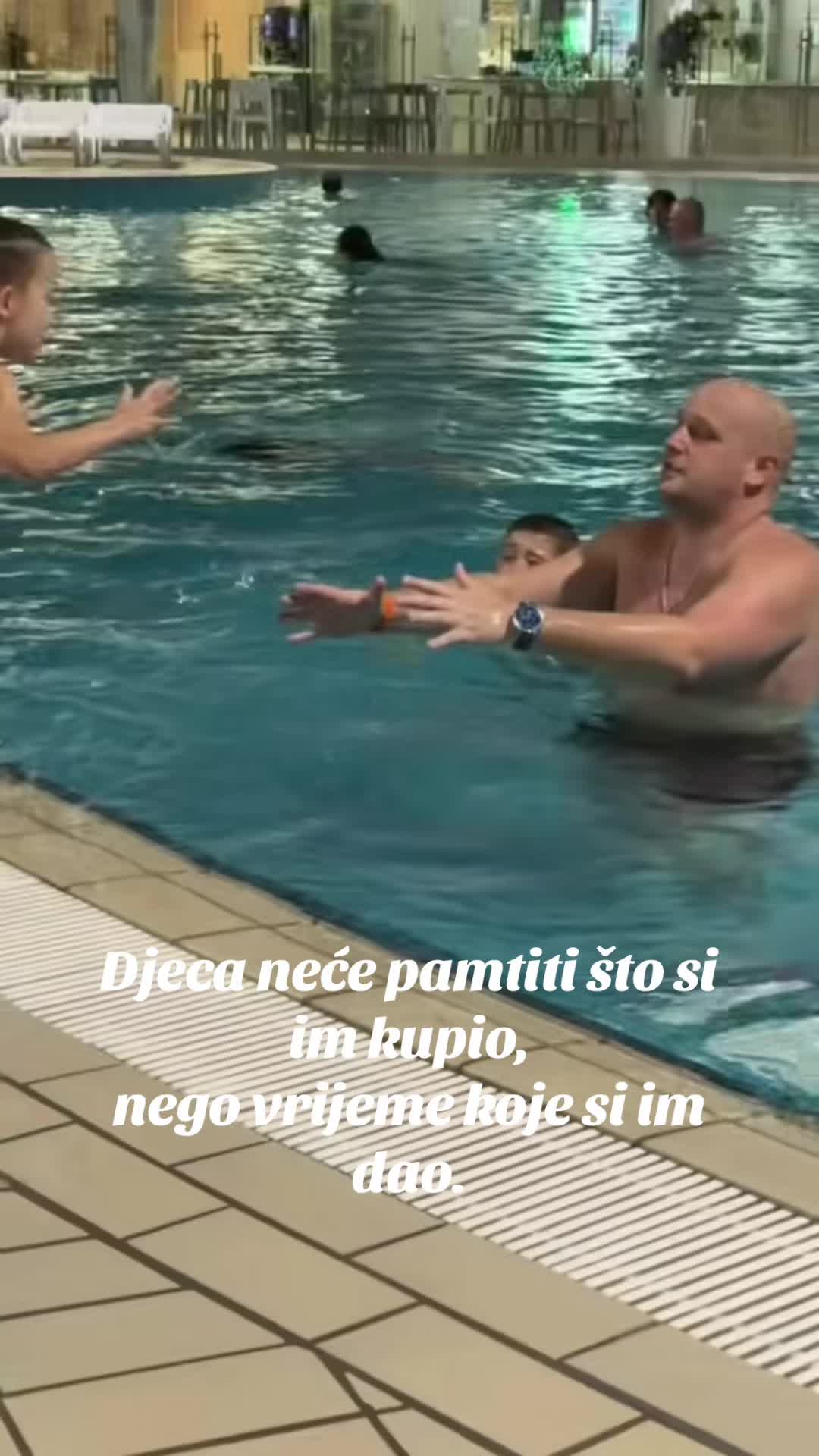 @Helena