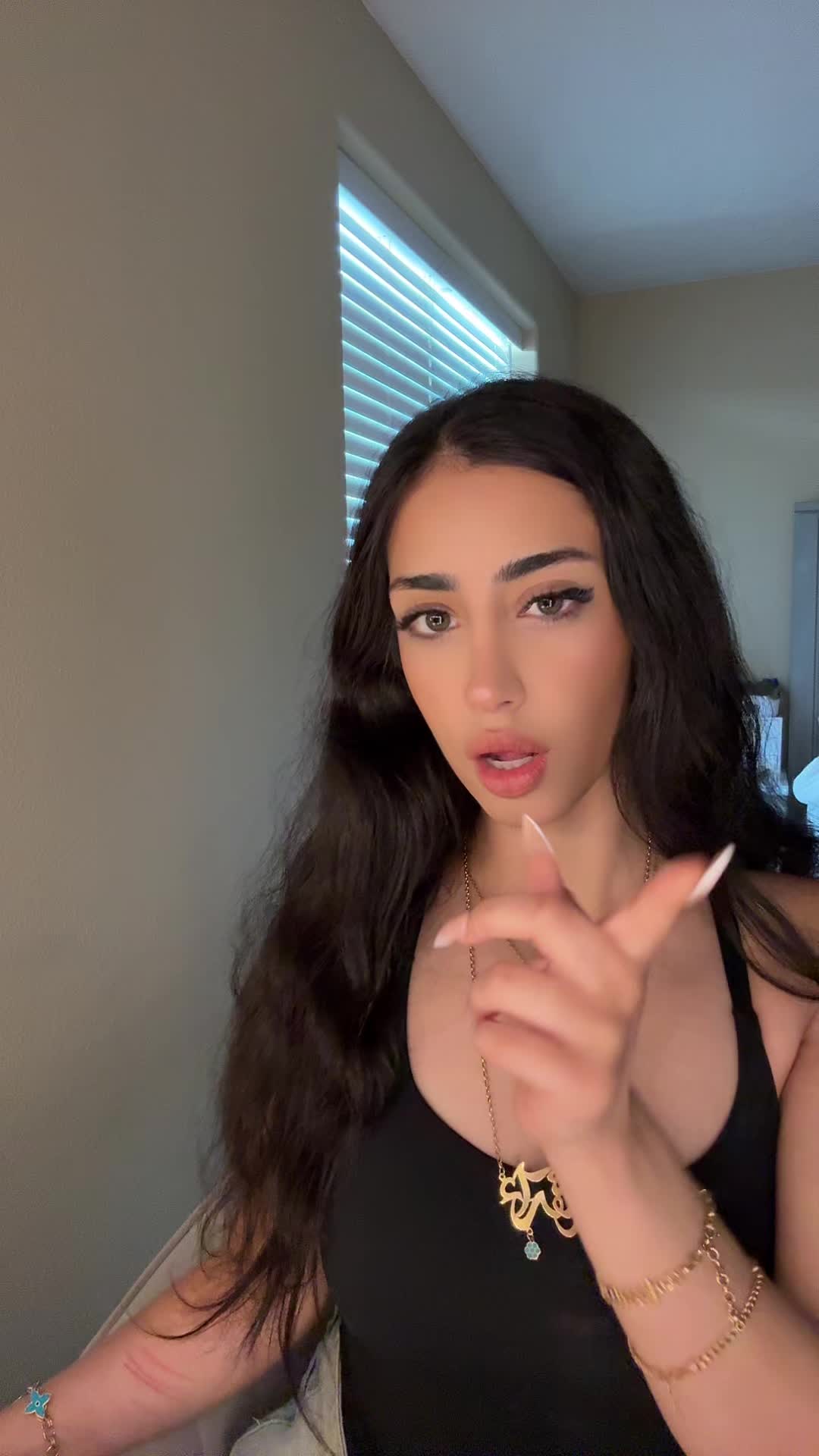 @zuri