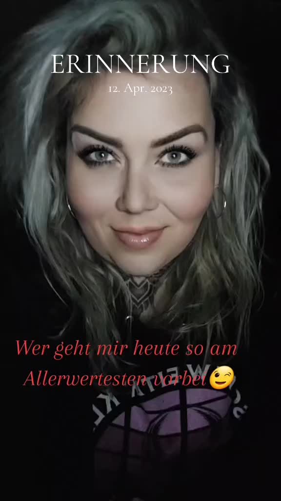 @Queen4ever1985