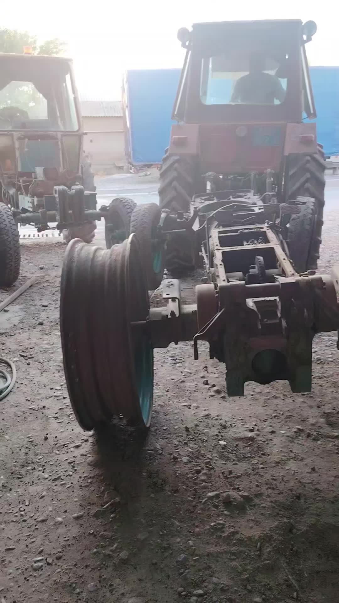 @Akrom_02