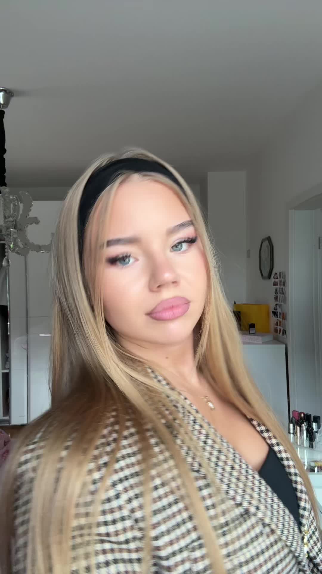 @𝐊𝐈𝐌𝐁𝐄𝐑𝐋𝐘