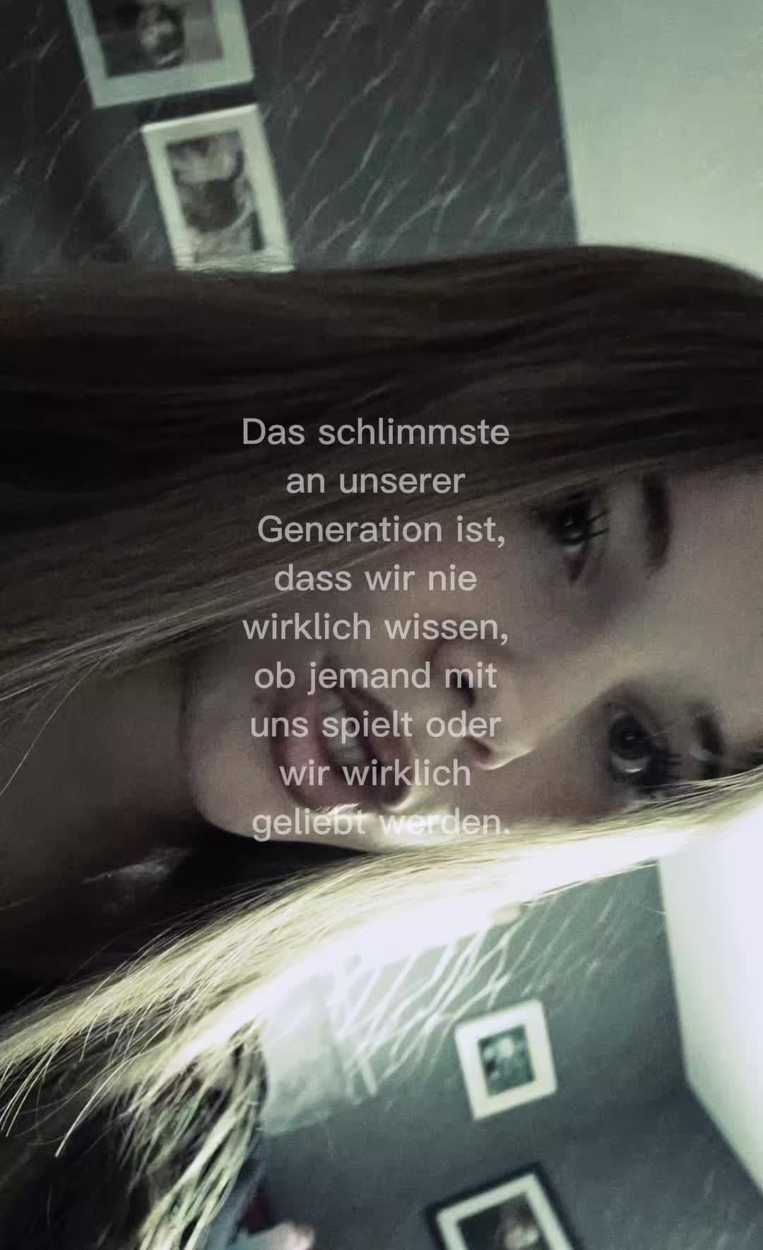 @♫︎✰𝑯𝒐𝒍𝒍𝒚✰♫︎