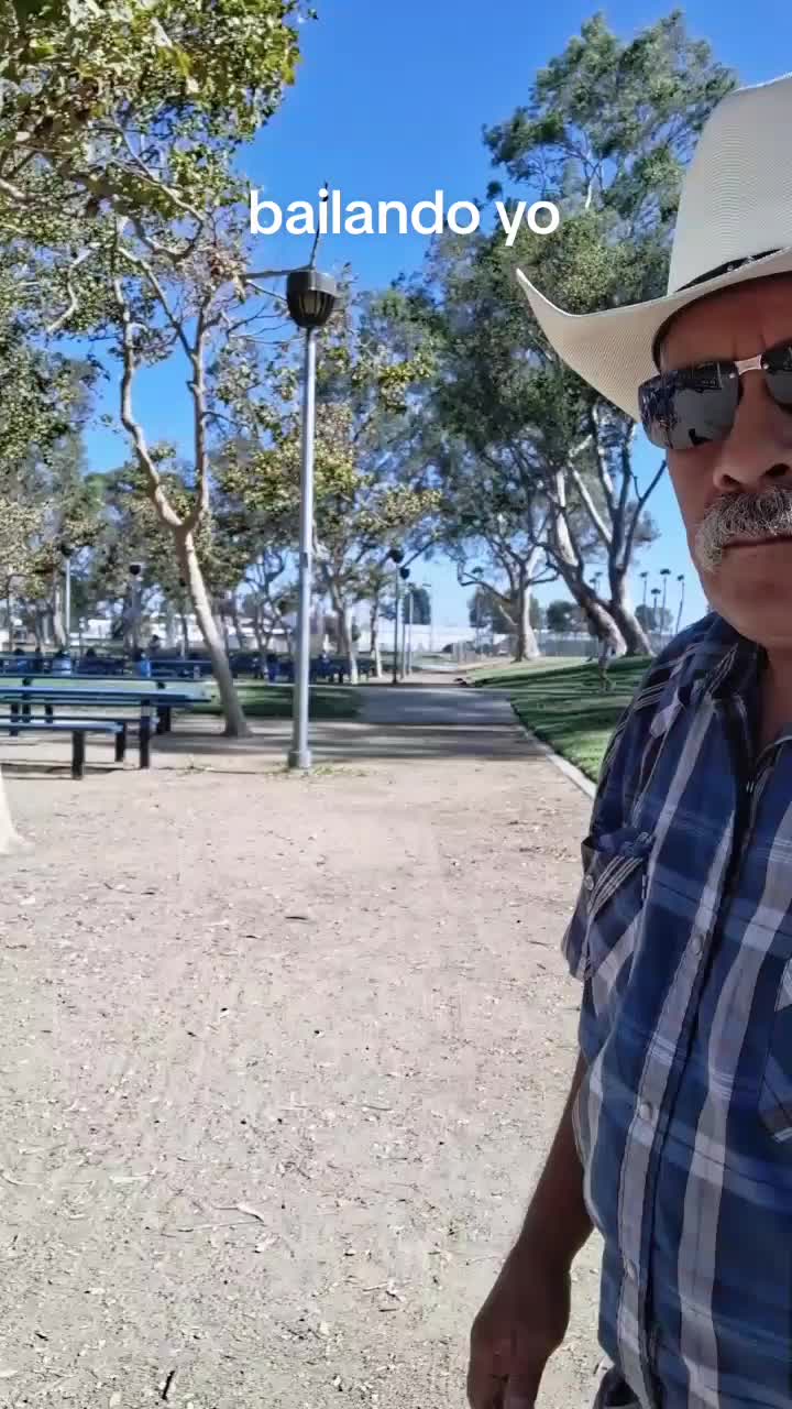 @Delfino