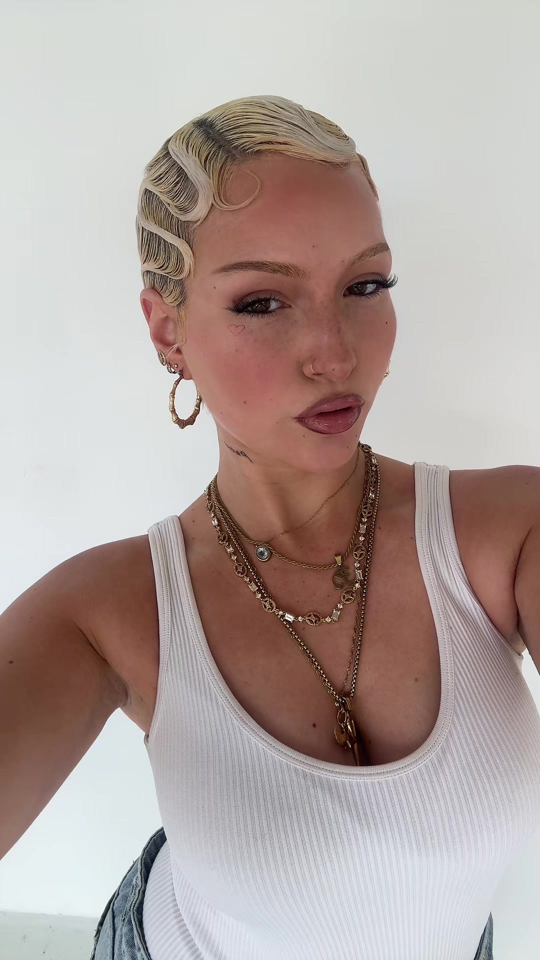 @Sensahtion