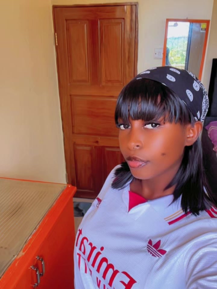 @call me_barbie🖤🌹