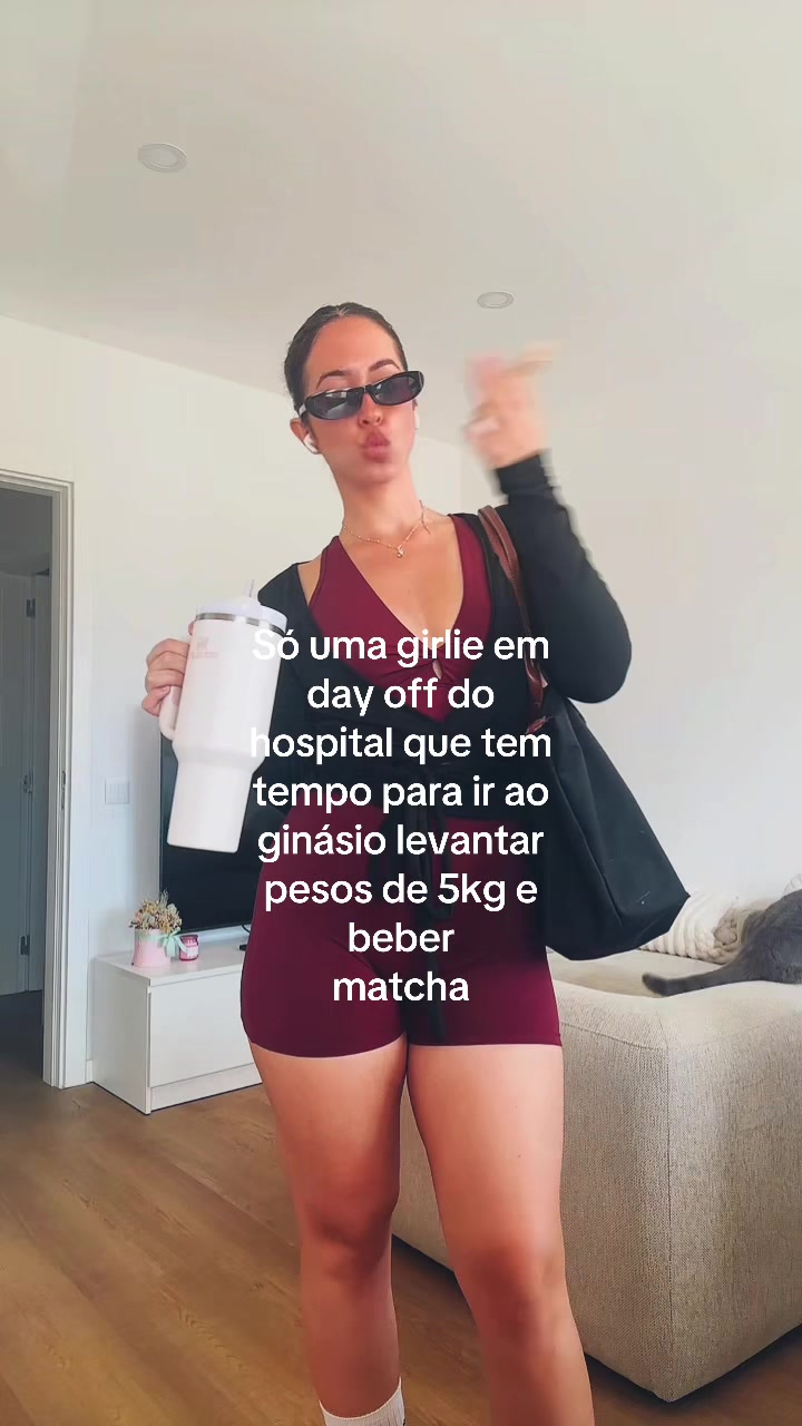 @C&aacute;tia Firmino