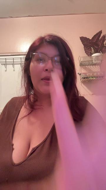 @aleeseeuh