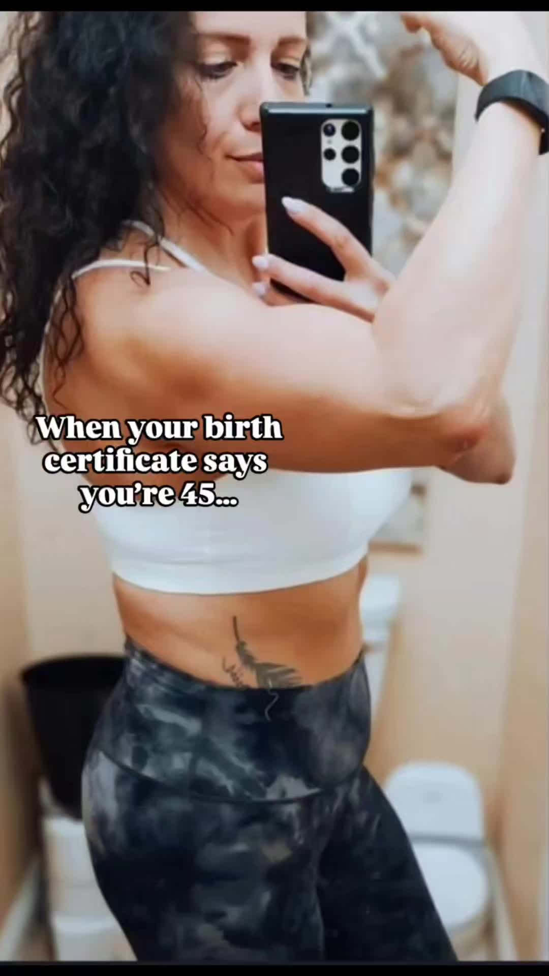@curly_fitmom
