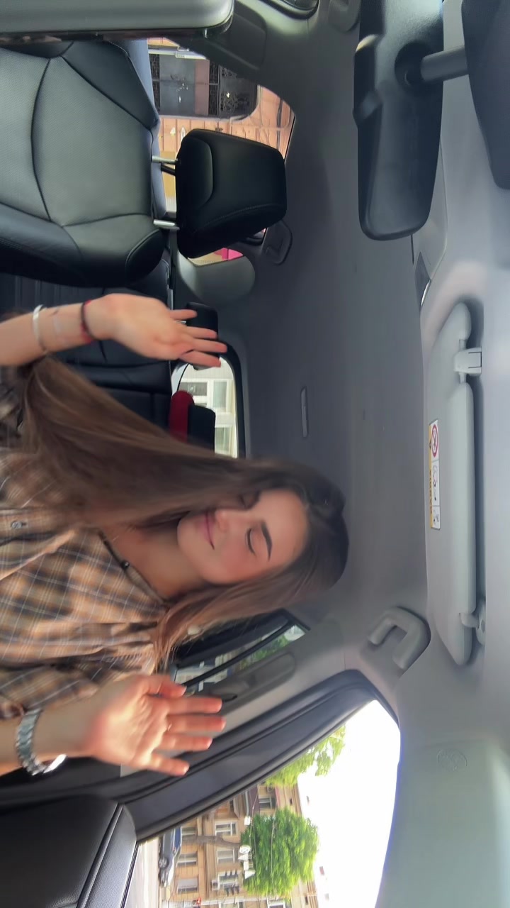 @🧝🏼♀️