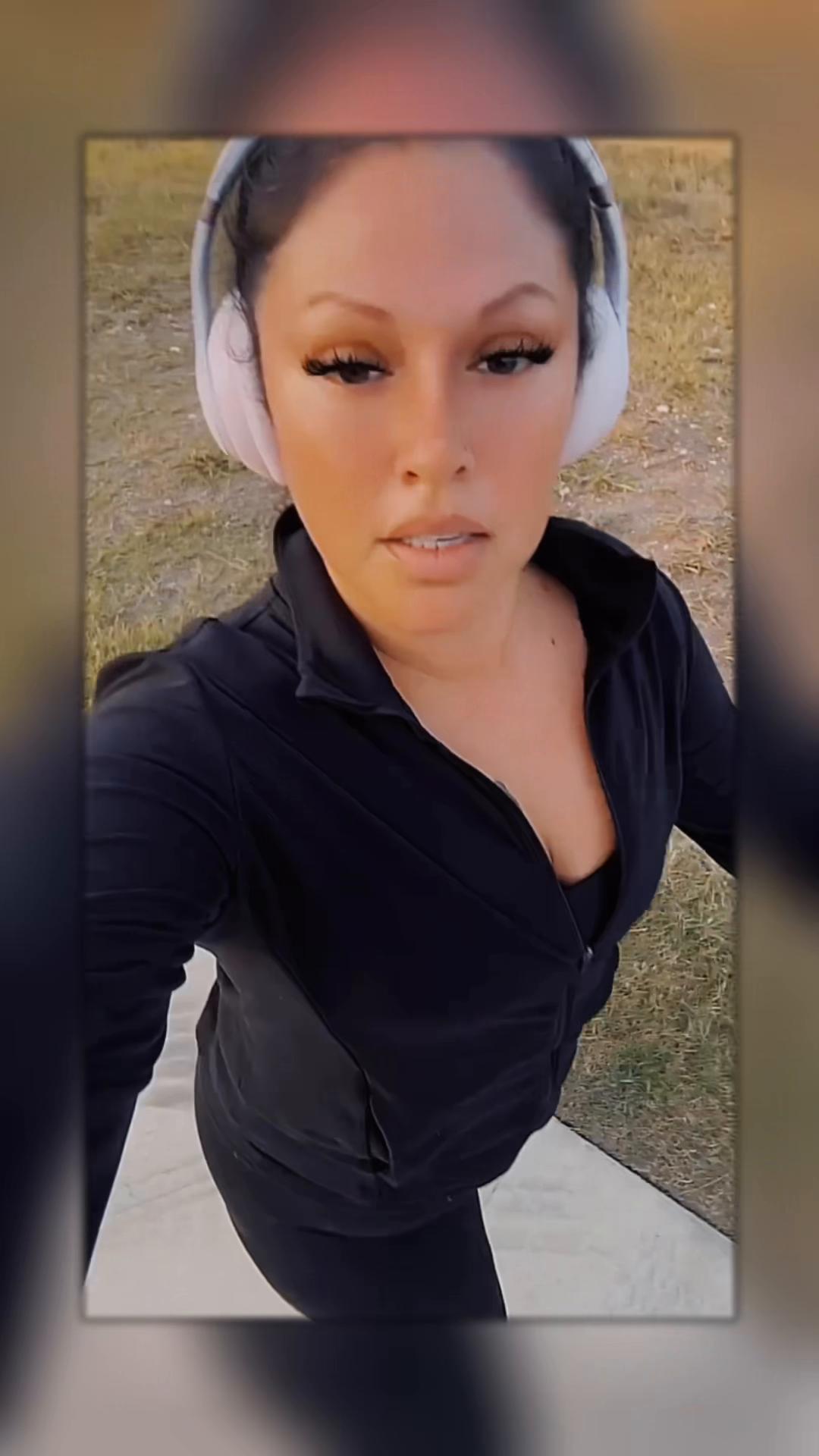 @Lara Elaina❤️🔥